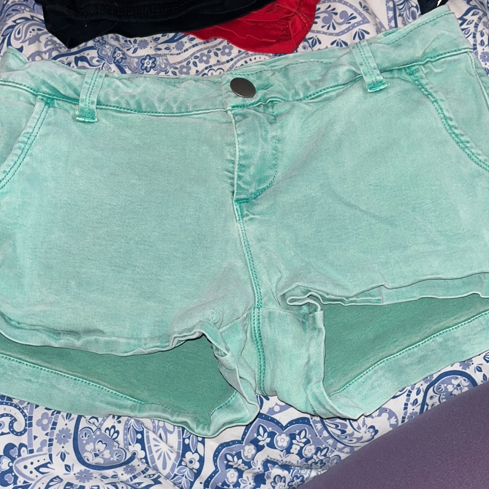 BKE Shortie Shorts